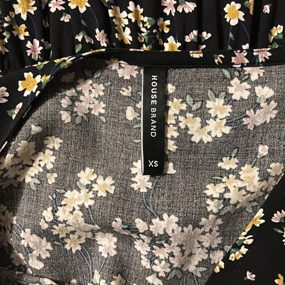 Floral Print Dress - Picture 2 of 2